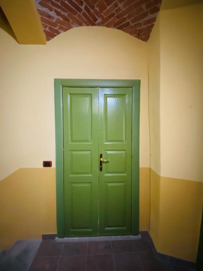 Apartment Portico I Castelveccana Екстер'єр фото