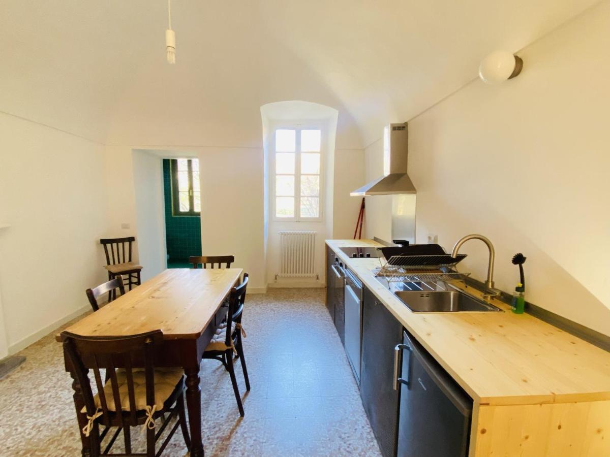 Apartment Portico I Castelveccana Екстер'єр фото